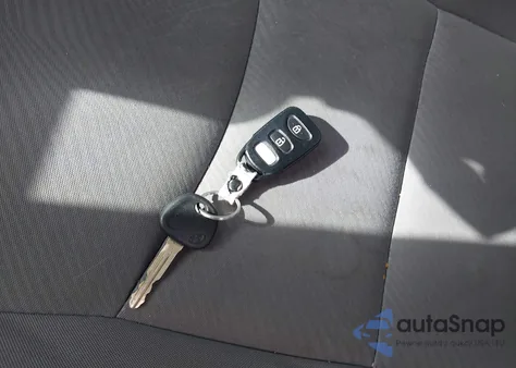 2013 Hyundai Elantra Gls from USA, damaged, VIN 5NPDH4AE4DH293163